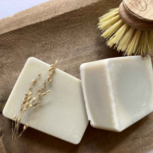 Savon menager polyvalent