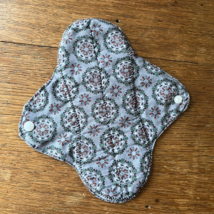 Serviette hygiénique lavable petite grise