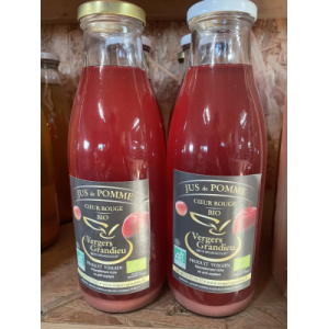 Jus de pomme coeur rouge