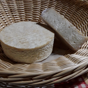 Tomme de vache fermière affinée 6 mois