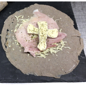 Galette blé noir,mozzarella,jambon,edel de cl