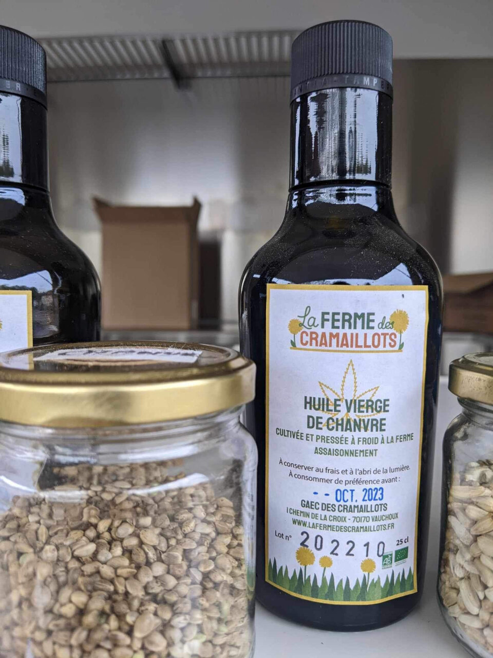 Huile de chanvre bio pressée à froid - 0.25 L - La Ferme Des ...