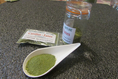 Poudre de fanes de carottes
