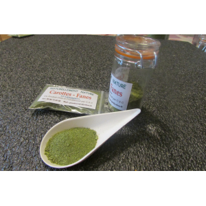 Poudre de fanes de carottes