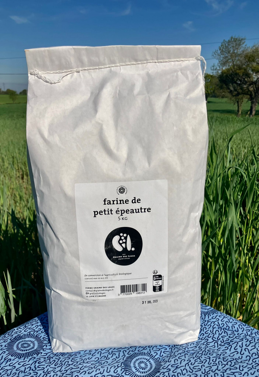 Farine De Petit Epeautre Kg Kg Grains Des Loges Locavor Fr