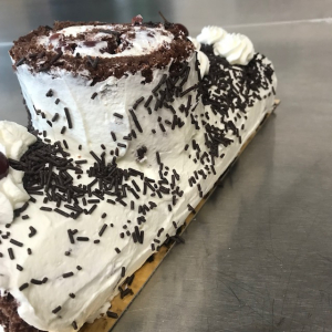 Bûche forêt noire (6 personnes)