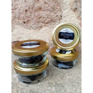 Ail noir brut dénudé