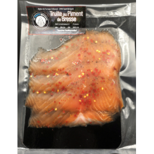 Truite fumée, affinée au piment de bresse