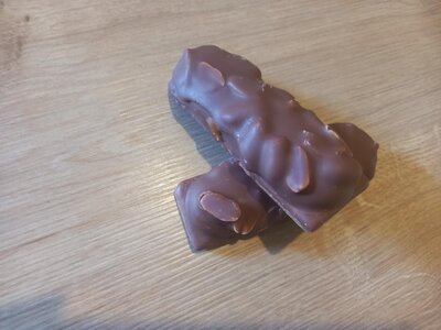Barre caramel, cacahuètes