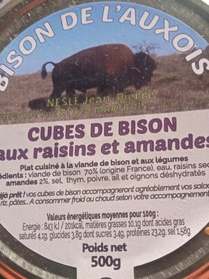 Cubes de bison aux raisins et amandes