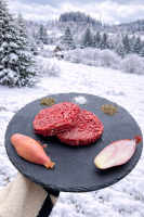 Carton de steaks hachés de bœuf surgelés