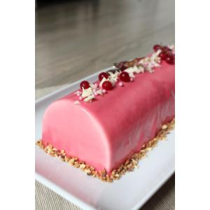 A) bûche aux fruits rouges