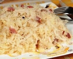 Choucroute avec lardons , a garnir