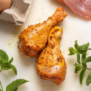 Pilon de poulet mariné