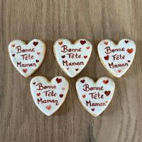 Biscuits peints 'fête des mères' écriture